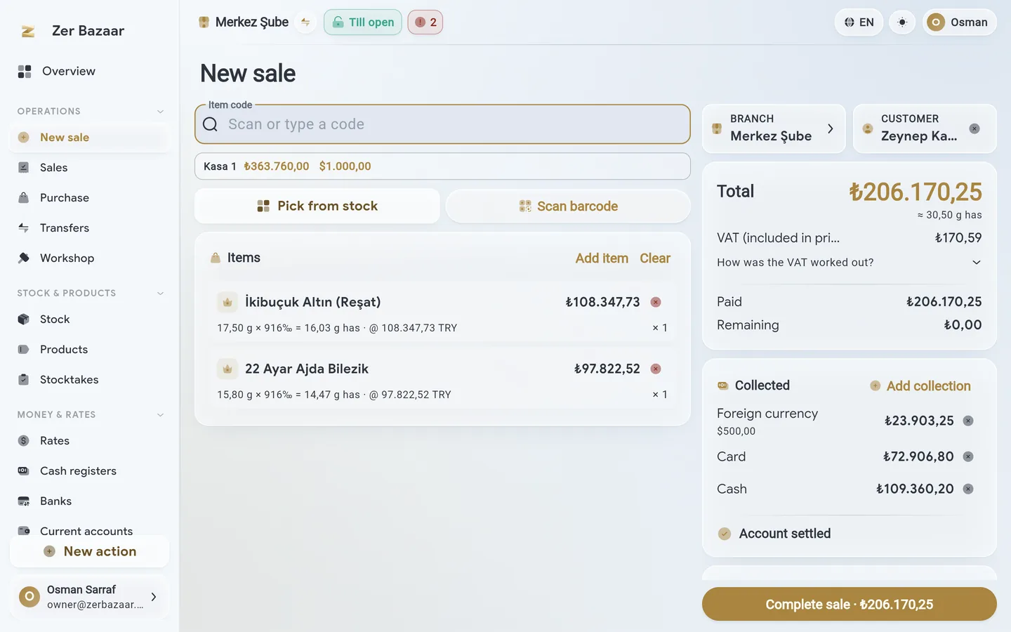Sale screen: two gold bracelets, a customer, cash and card payment.